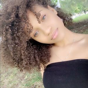 Meet your Posher, Pella